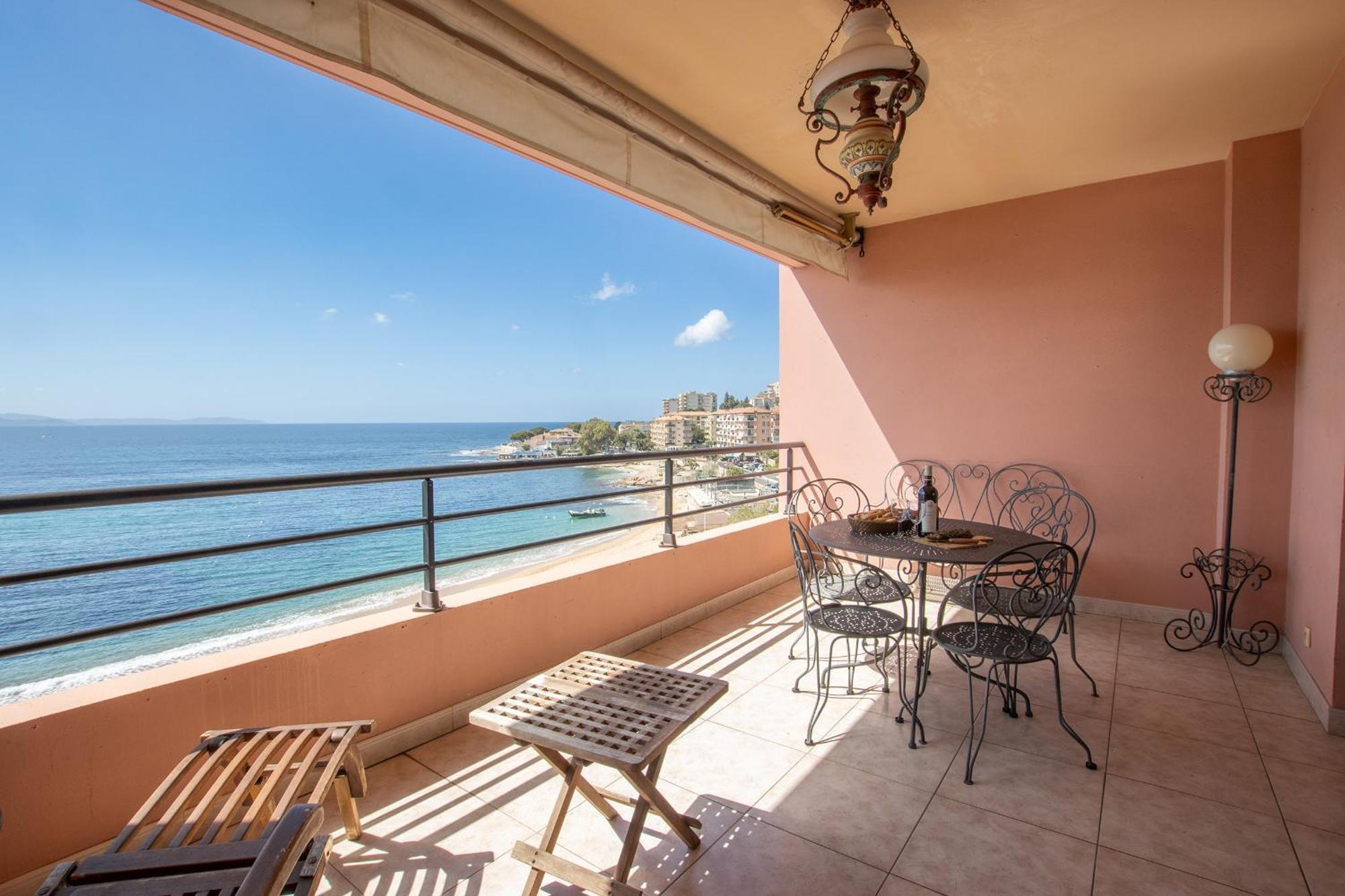 Gozzi Apartment Ajaccio  Luaran gambar